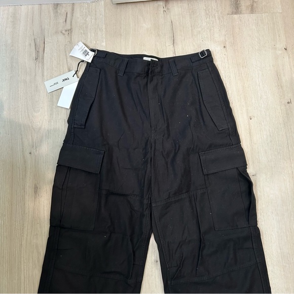 Aritzia Black Cargo Pants - Picture 2 of 5